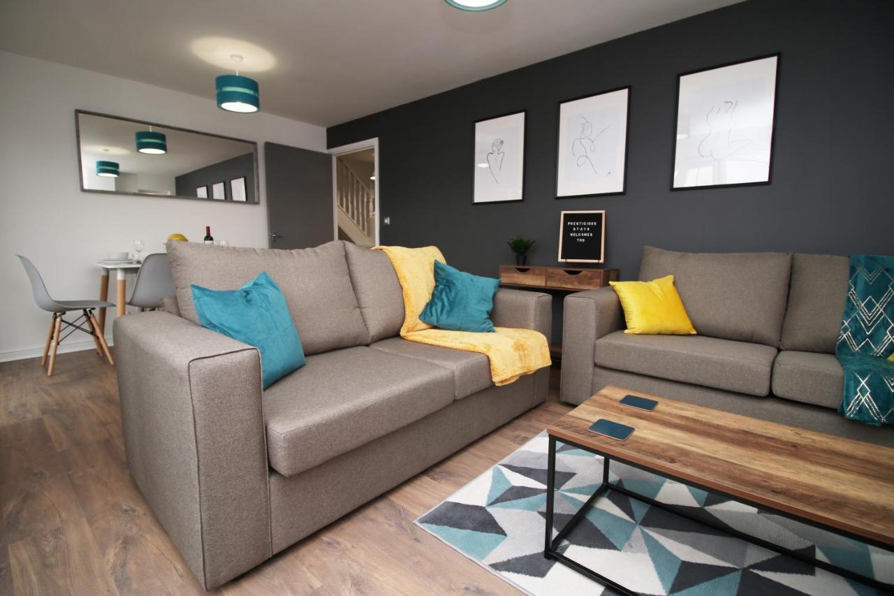 Delft - Spacious Home, High Speed Wi-Fi, Free Parking, Terrace Swindon Dış mekan fotoğraf