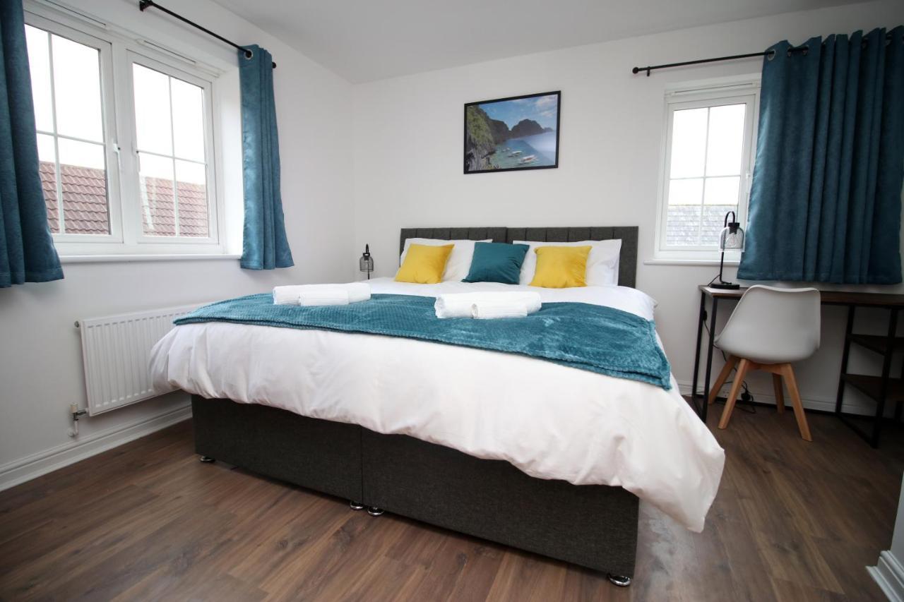Delft - Spacious Home, High Speed Wi-Fi, Free Parking, Terrace Swindon Dış mekan fotoğraf