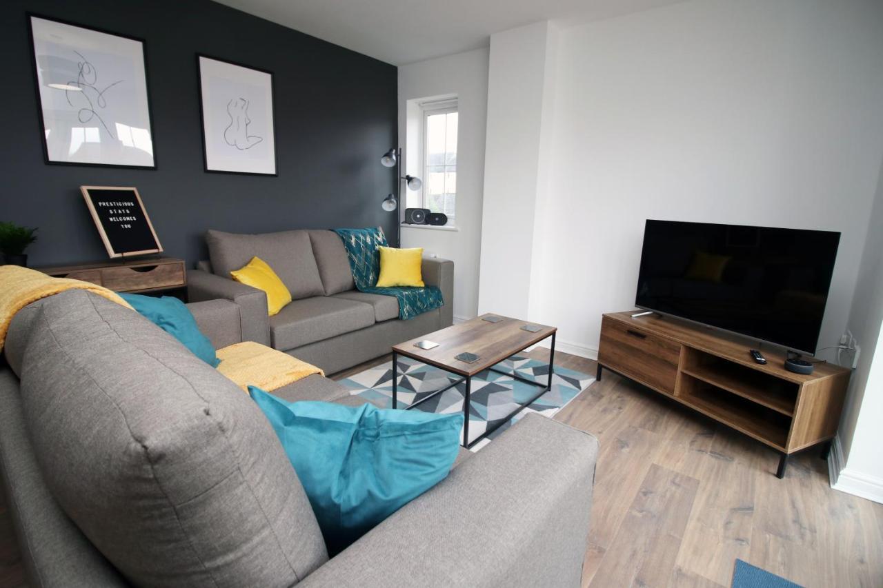 Delft - Spacious Home, High Speed Wi-Fi, Free Parking, Terrace Swindon Dış mekan fotoğraf